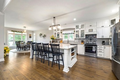 Exceptional custom waterfront home on Lake Marion with gorgeous - photo 47