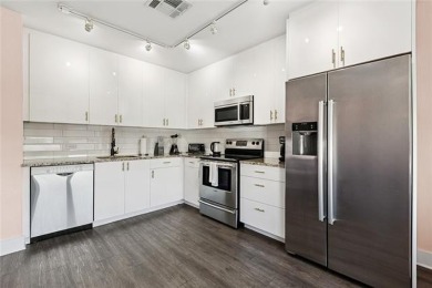 Turnkey, high-performing short-term rental in the CBD--one of