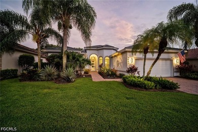 Ideally situated on a quiet double cul-de-sac, this stunning - photo 1