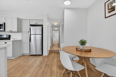 LOCATION! LOCATION! LOCATION! Welcome to 63 Dumas Street, a - photo 22
