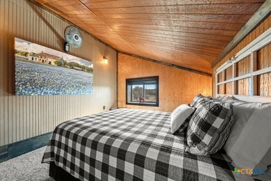 The lake is back - and it's stunning. Escape to your own fully - photo 31