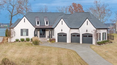 Wilson Lake Home For Sale in Muscle Shoals Alabama