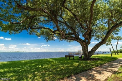 Riverfront living and downtown convenience all in one. This - photo 2