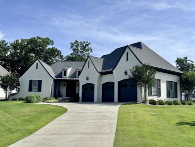 Spectacular WATERFRONT custom-built home on beautiful Wilson - photo 2
