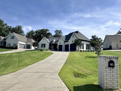 Spectacular WATERFRONT custom-built home on beautiful Wilson - photo 4