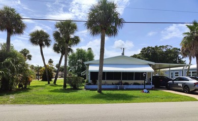 Caloosahatchee River Home For Sale in North Fort Myers Florida