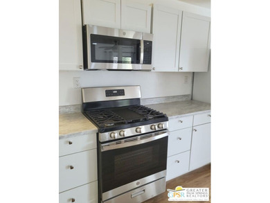 Settled within the very lively golf community of Desert Crest - photo 20