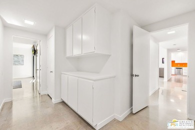 Iconic Mid-Century Modern architecture meets contemporary design - photo 28