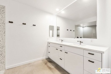 Iconic Mid-Century Modern architecture meets contemporary design - photo 33