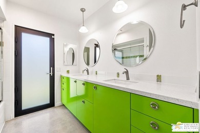 Iconic Mid-Century Modern architecture meets contemporary design - photo 38