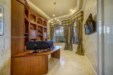 Welcome to the blend of privacy, elegance, and tranquility in - photo 13