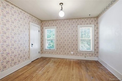 Welcome home to this charming historical Colonial, ideally - photo 19