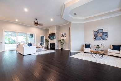 Welcome to this impressive pool home in North Bay, an - photo 3