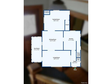 Welcome home to this charming historical Colonial, ideally - photo 33