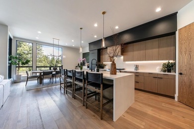 Step into luxury living with this stunning 4-bedroom, 3.5-bath - photo 11