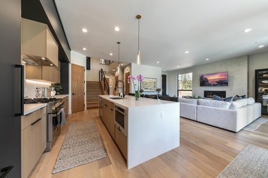 Step into luxury living with this stunning 4-bedroom, 3.5-bath - photo 13