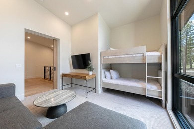 Step into luxury living with this stunning 4-bedroom, 3.5-bath - photo 18