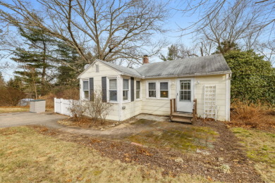 Lake Hayward Home For Sale in East Haddam Connecticut