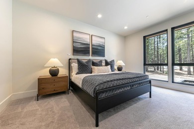 Step into luxury living with this stunning 4-bedroom, 3.5-bath - photo 20