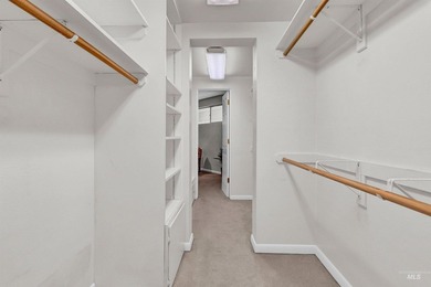 Welcome to the Penthouse at Rim Crest Condominiums, an iconic - photo 27