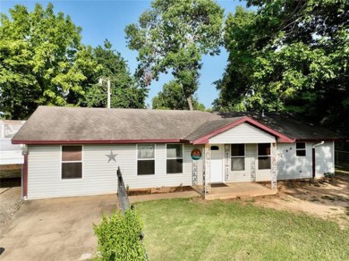 Lake Home For Sale in Eufaula, Oklahoma