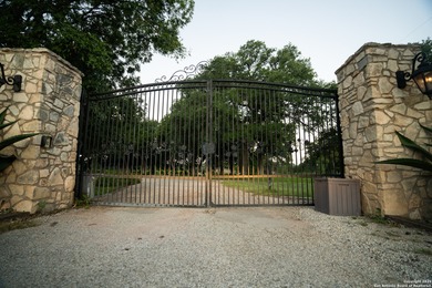 Christoval Vineyards is a 25-acre, river front property in - photo 50