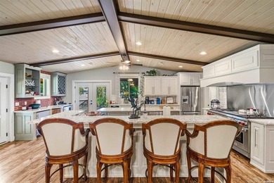 An exceptional investment opportunity and the ultimate lakefront - photo 5