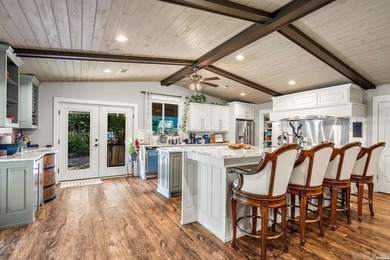An exceptional investment opportunity and the ultimate lakefront - photo 7