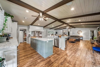 An exceptional investment opportunity and the ultimate lakefront - photo 9