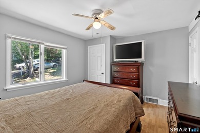 Charming and well-maintained 2-bedroom, 1-bath Cape situated on - photo 15