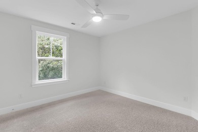 Welcome home to 1552 N. Avalon Circle! Classic Lowcountry Living - photo 20