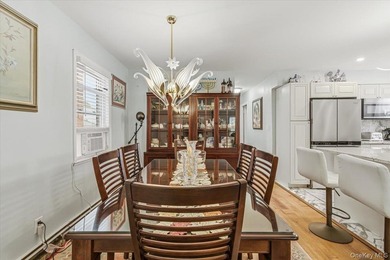 Bayside newly renovated 2 families near bell blvd, Good - photo 20