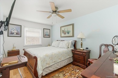 Bayside newly renovated 2 families near bell blvd, Good - photo 23