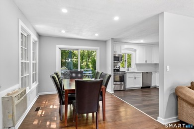 Charming and well-maintained 2-bedroom, 1-bath Cape situated on - photo 36