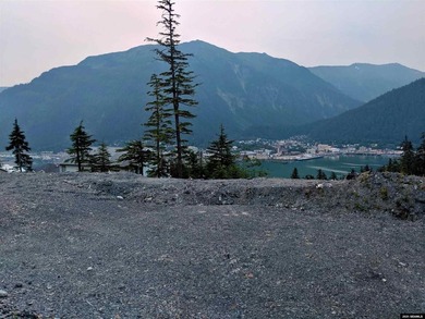 Discover one of Juneau's most exceptional building opportunities - photo 2