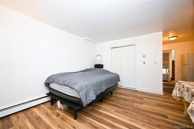 Brick attached multi-level home in the heart of Bayside offering - photo 12