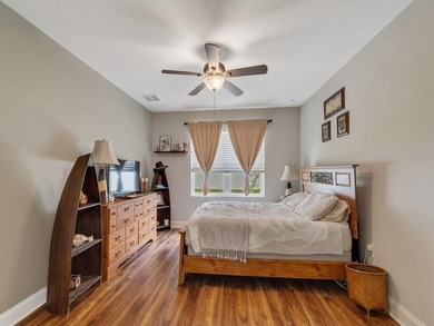 Welcome to Your Dream Home! Step into luxury with this stunning - photo 15