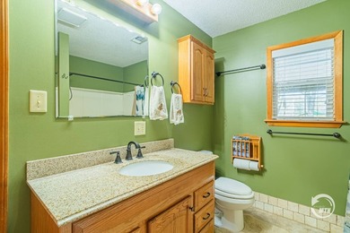 Escape to your own slice of waterfront paradise on Toledo Bend! - photo 17