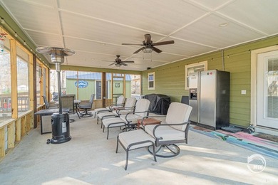 Escape to your own slice of waterfront paradise on Toledo Bend! - photo 32