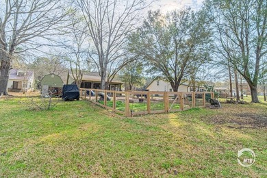 Escape to your own slice of waterfront paradise on Toledo Bend! - photo 44