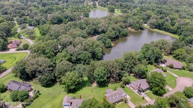 Welcome home to this tranquil retreat, built in 1991 and still - photo 46