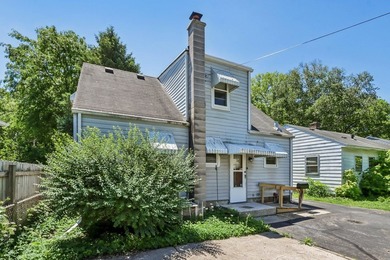 Welcome Home! A great move-in-ready starter home or investment - photo 6