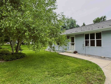 Lake Koshkonong Home Active Under Contract in Edgerton Wisconsin