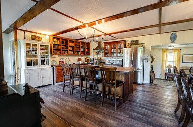 Lakefront living at its finest! Enjoy breathtaking lake views - photo 9