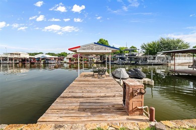 Lake Granbury Home Sale Pending in Granbury Texas