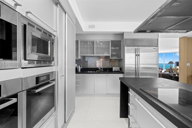 Elevate your lifestyle at Trump Royale, the crown jewel of Sunny - photo 12