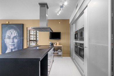 Elevate your lifestyle at Trump Royale, the crown jewel of Sunny - photo 13
