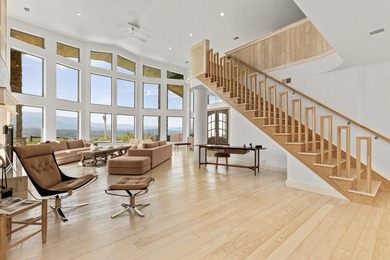 This luxurious, one-of-a-kind estate offers a multi-million - photo 24