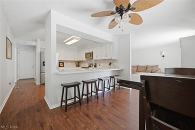 Welcome home to this beautifully updated 3-bedroom, 2 full-bath - photo 6