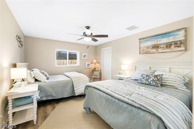 Discover the relaxed Florida lifestyle in this charming 3-bed - photo 8